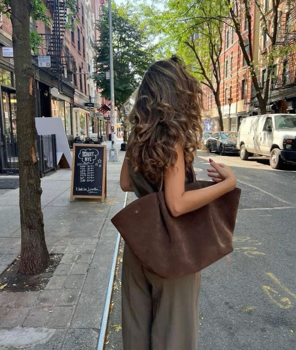 Commuter Tote Spacious Vegan Suede – Odette - Bellux
