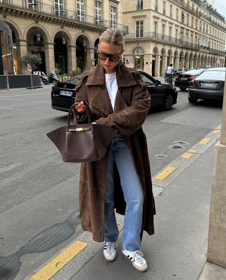 Long Velvet Trench Coat – Mayra - Bellux