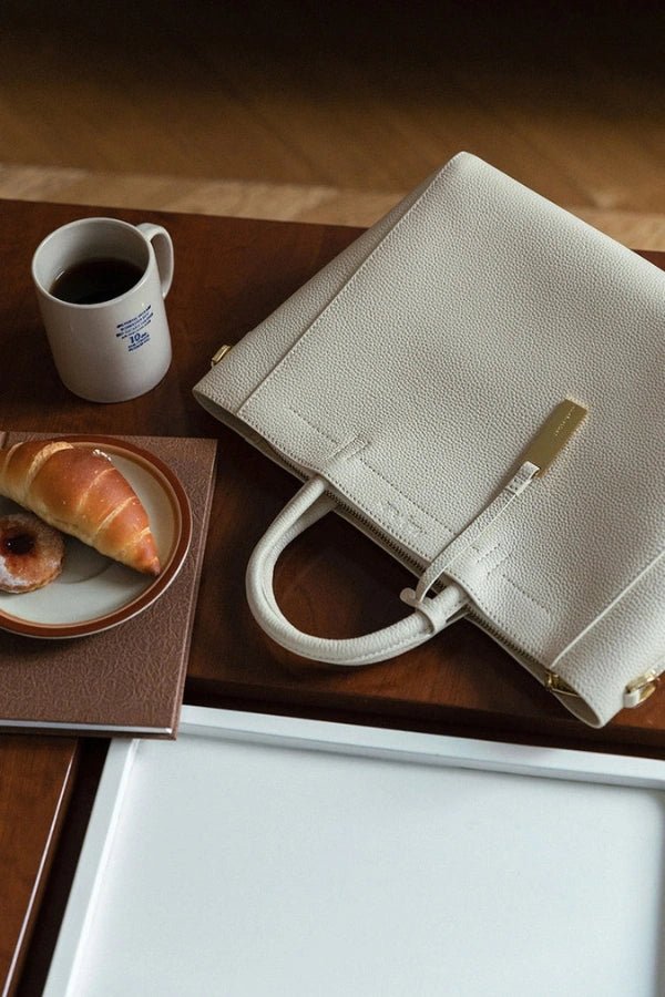 Pebbled Top-Handle Handbag Sleek Minimalist – Isobel - Bellux